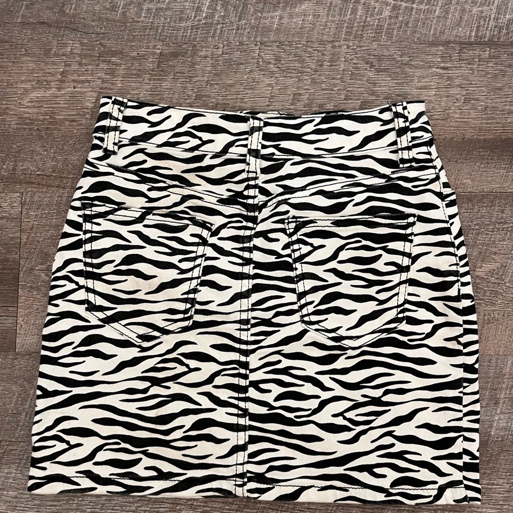 Superdown | Zebra Print Skirt | Small - image 3